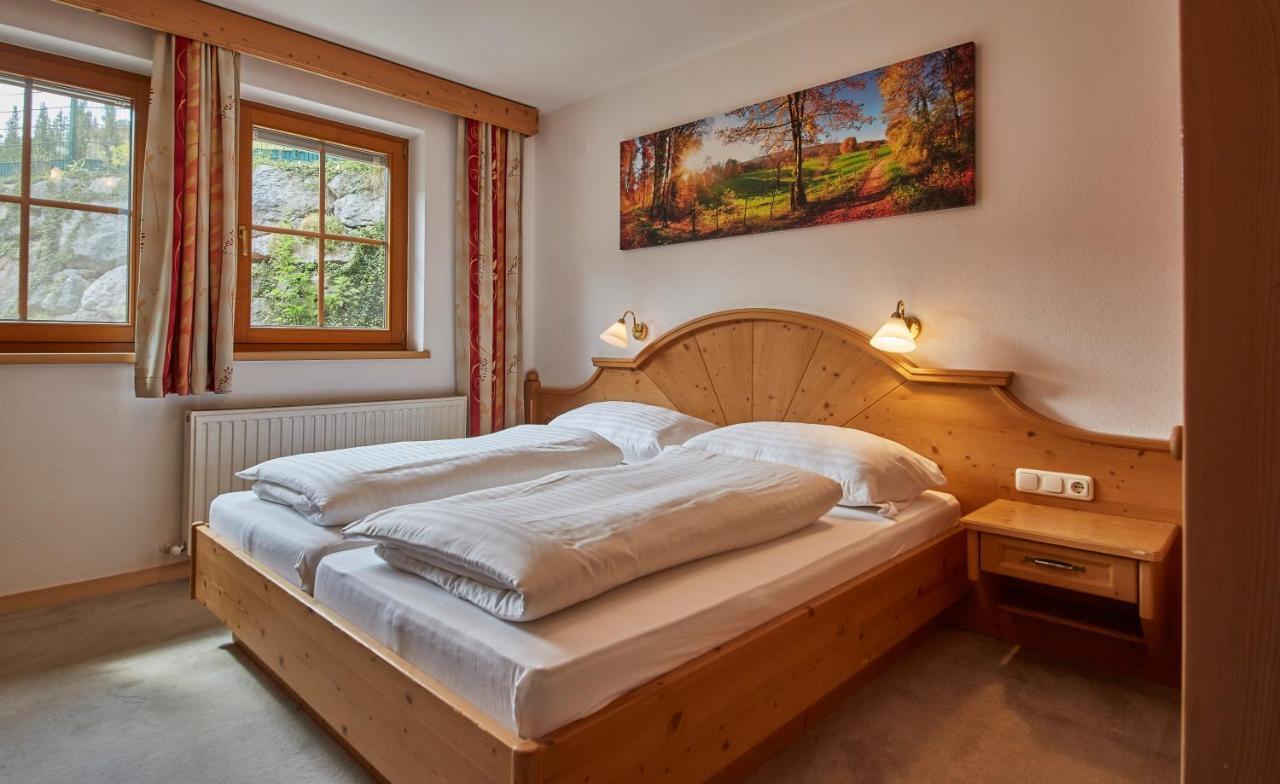 Holiday Lodge Frei & Wild Viehhofen Buitenkant foto